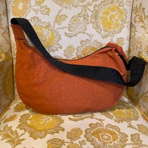 BAGGU Medium Crescent Bag in Sienna!!